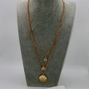 Lilly Pulitzer gold tone star of the Sea